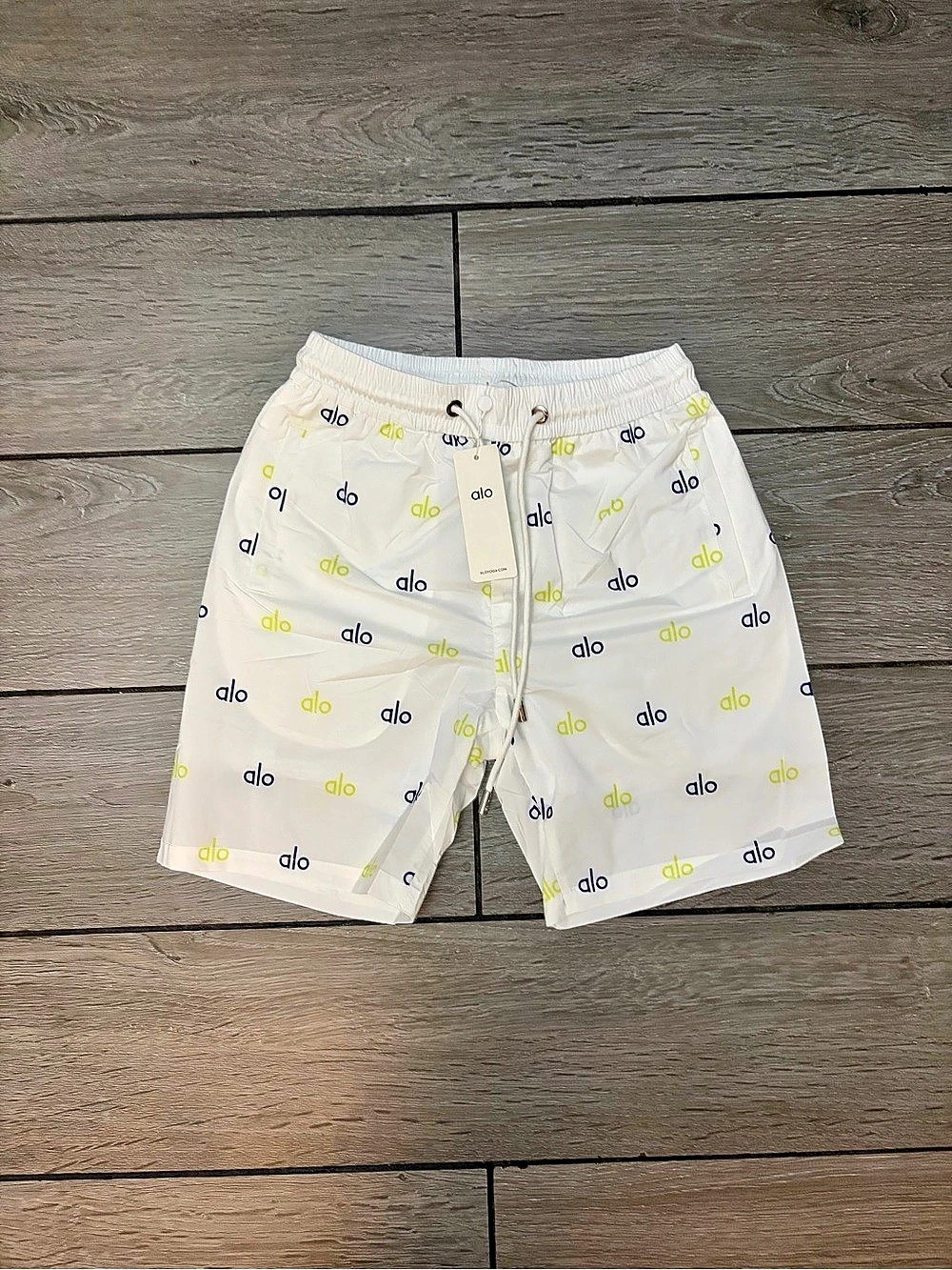 Men's Repetition Short White Logo Print Athletic Shorts